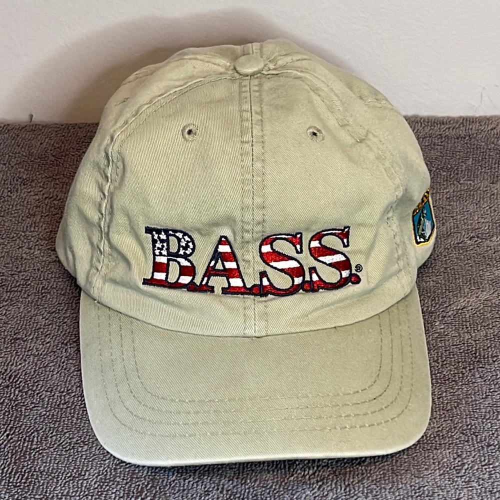 Bass Men's One Size Adjustable Tan Hat with Red, White & Blue Flag
